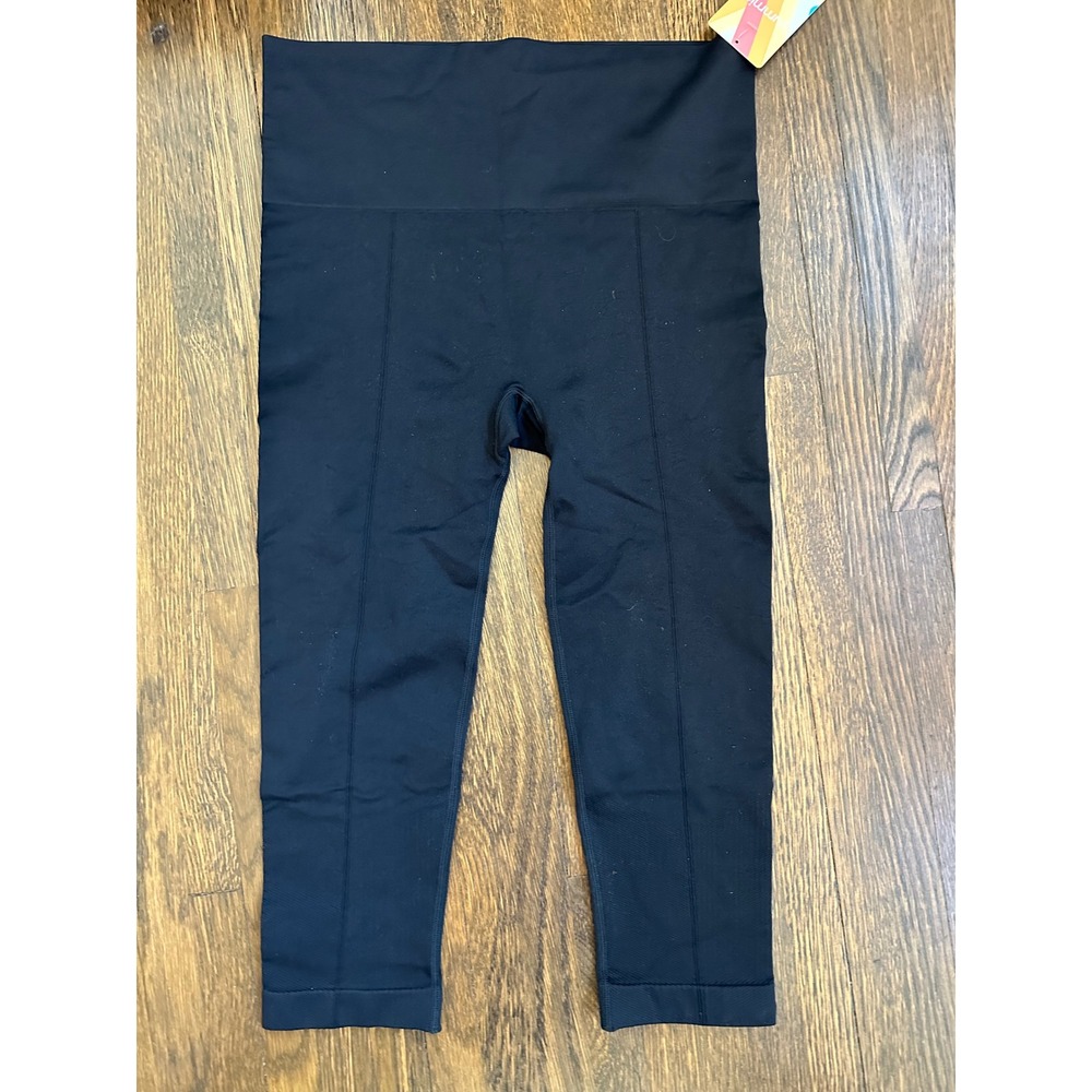 Yummie Morgan Seamless Shaping Leggings Black Cropped YT5-229 L/XL NEW(68)